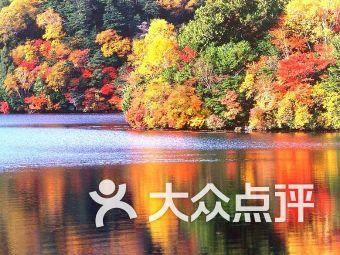 罗云熙被爆料片场自己补妆，网友：这也能算黑点吗？
